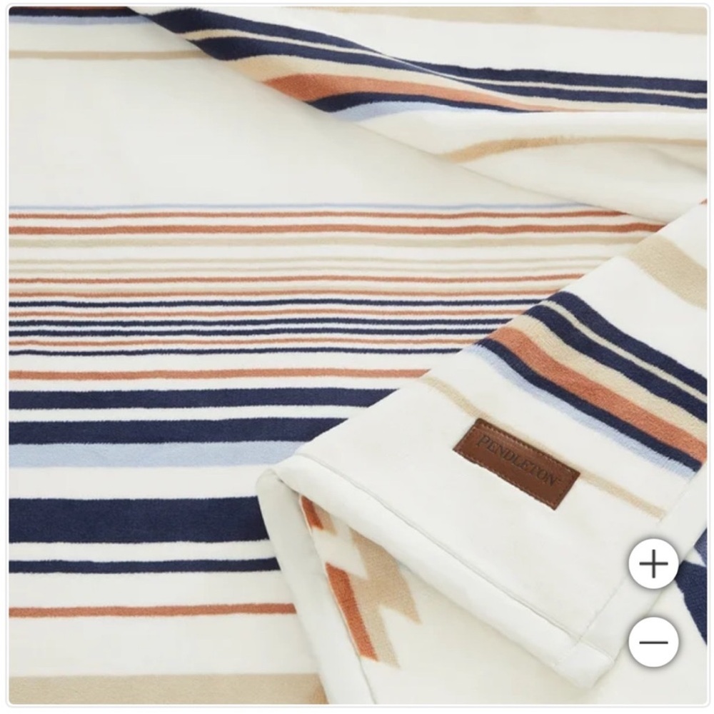 NWT Pendleton Reversible Plush Throw SAVANNA STRIPE - 50” x 70” - Picture 5 of 7